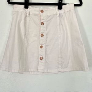 Celebrity Pink Button-Front Skirt | White | Size: 7/28
